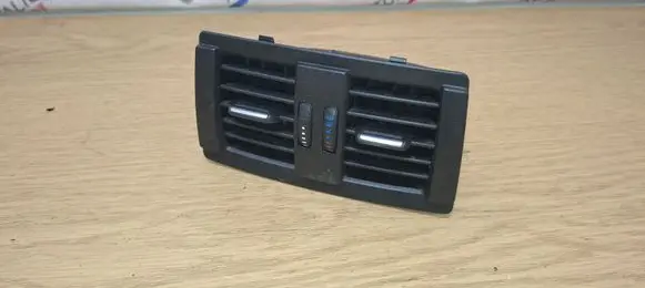BMW 3 F30 F35 F31 Rear air vent grill 9265350