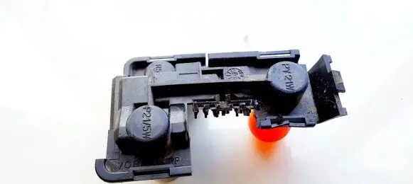 Opel Omega B1 Tail light bulb cover holder 5032