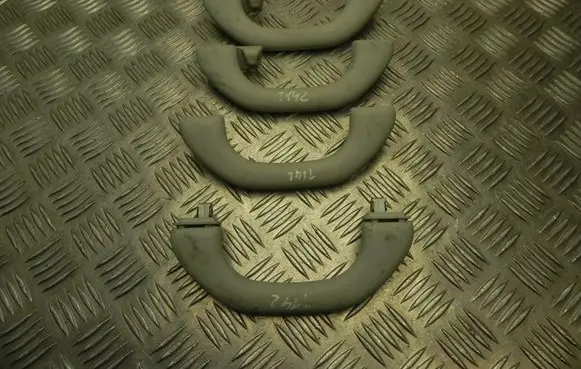 Rear interior roof grab handle
