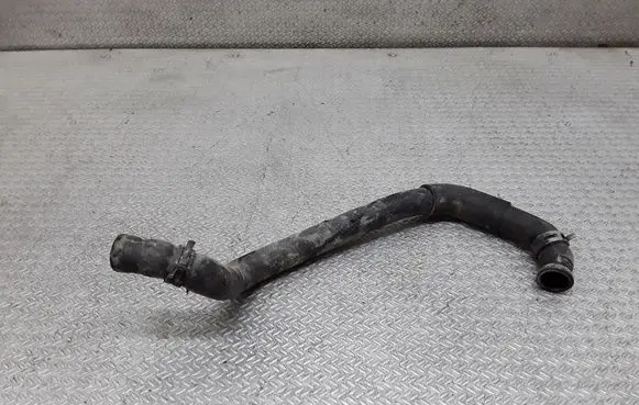 Nissan X-Trail T30 Engine coolant pipe/hose