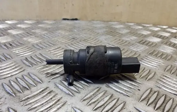 Windscreen/windshield washer pump