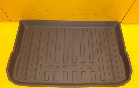 Renault Captur II Rubber trunk/boot mat liner 8201724445