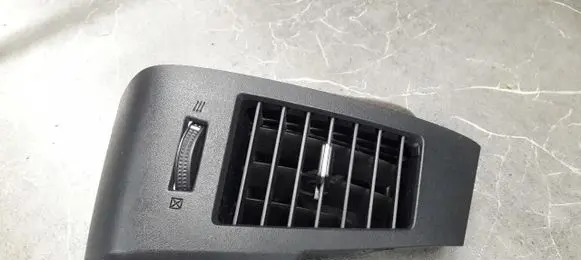Nissan Murano Z50 Dashboard side air vent grill/cover trim 68760ca000