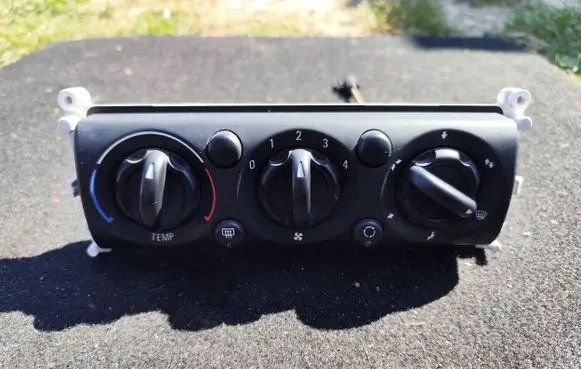 Mini One - Cooper R50 - 53 Climate control unit 69432201 69437005 1502212