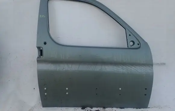 Peugeot Partner Front door