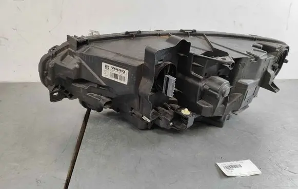 Volvo S90, V90 Headlight/headlamp 31446499