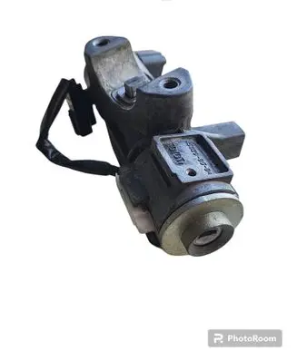 Toyota Avensis T250 Ignition lock 450200504