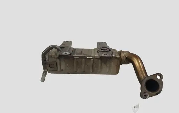 Toyota Avensis T270 EGR valve cooler 256010R020 13064130000