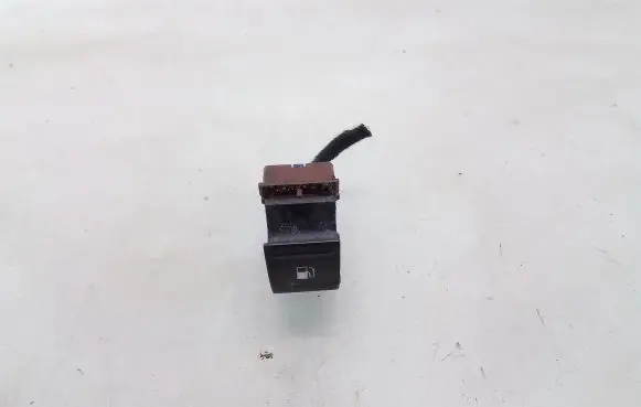 Volkswagen Golf V Fuel tank opening switch 7L69598338