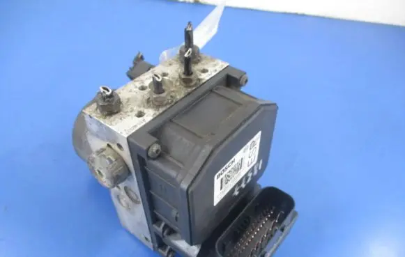 Alfa Romeo 156 ABS Pump 46840337