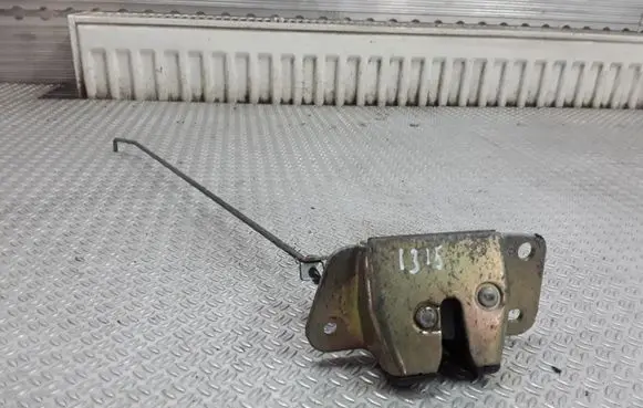 Tailgate/trunk/boot lock/catch/latch