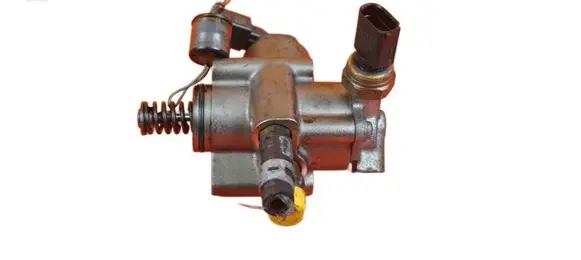 Audi A4 S4 B7 8E 8H Mechanical fuel pump HFS853102B BWE