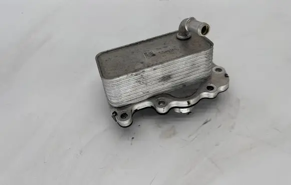 Jaguar XE Gearbox / Transmission oil cooler M4D36A642BC