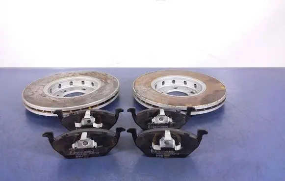 Seat Ibiza III (6L) Front brake disc 