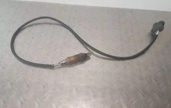 Audi A4 S4 B5 8D Lambda probe sensor 058906265A