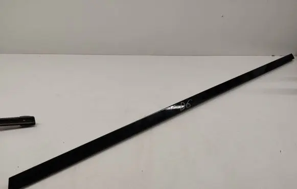 Land Rover Range Rover L405 Door glass trim EK52255A60B