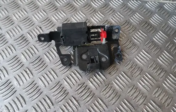 BMW X3 E83 Tailgate/trunk/boot lock/catch/latch 51247201561 7201561