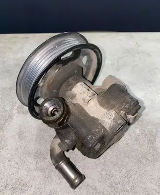 Ford Galaxy Power steering pump 038145255B