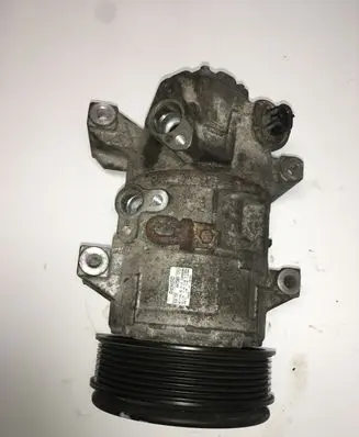Toyota RAV 4 (XA30) Air conditioning (A/C) compressor (pump) 4472601252 5SE12C