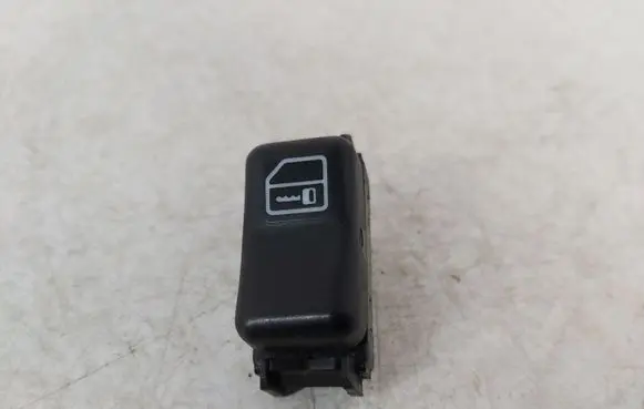 Mercedes-Benz C W202 Central locking switch button 2028203910