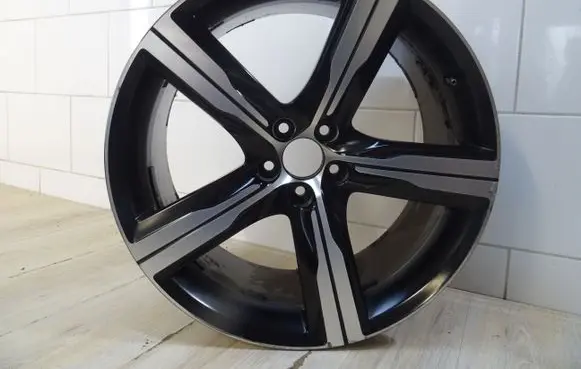 Volvo XC90 R20 alloy rim 31406714