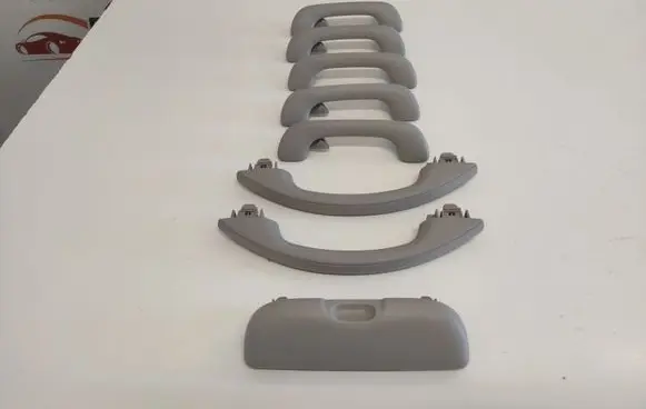 Renault Espace IV A set of handles for the ceiling 