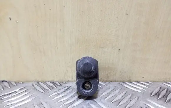 Nissan X-Trail T31 Rear door sensor 