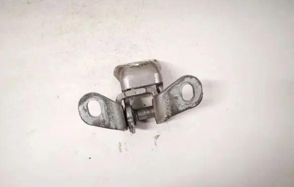 Skoda Fabia Mk2 (5J) Rear door lower hinge 5j0833401