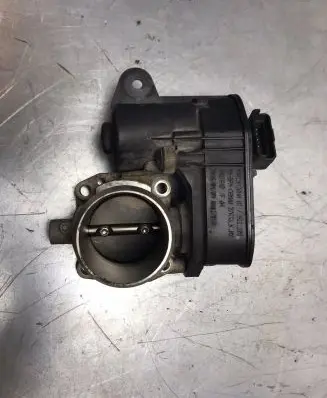 Peugeot 3008 I Throttle body valve 9801942080