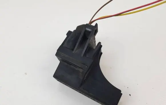 Audi A4 S4 B6 8E 8H Aerial antenna amplifier 4B0919145A