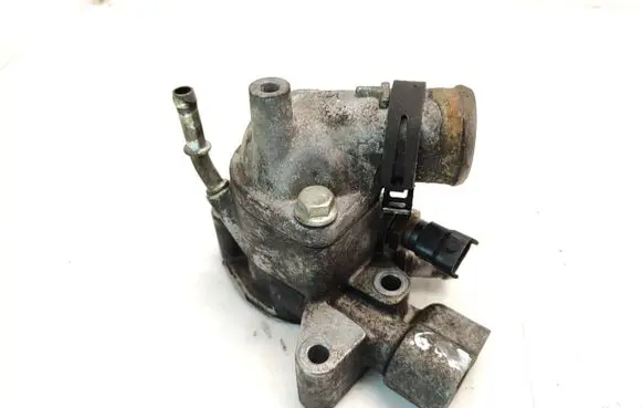 Opel Astra J Thermostat/thermostat housing