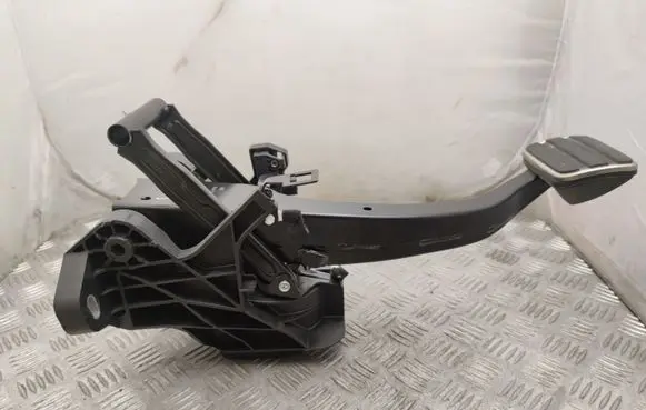 Porsche Panamera (970) Brake pedal 97042314120 97042300904