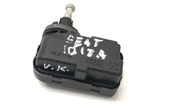 Seat Ibiza IV (6J,6P) Headlight level adjustment motor 5P0941295