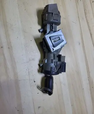 Ford Focus Ignition lock 3M513F880AC