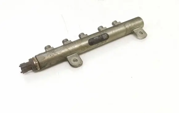 Opel Vectra C Fuel main line pipe 0445214095 55209572 0281002903