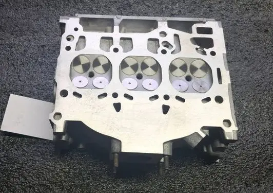 Volkswagen Up Engine head 04c103404B