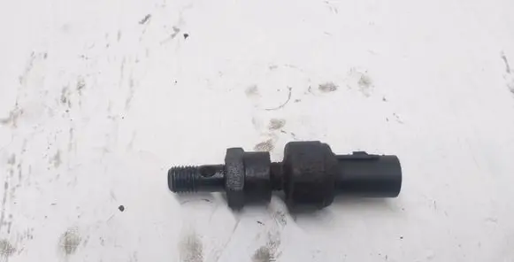 KIA Sorento Oil pressure sensor 
