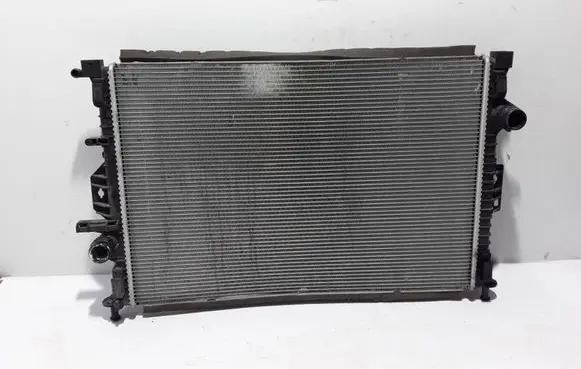 Volvo V60 Coolant radiator 31338765