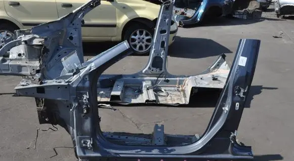 Mazda 3 Side car body part 