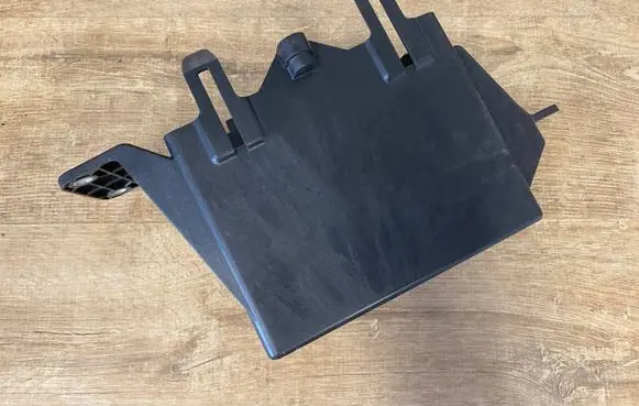 Battery bracket