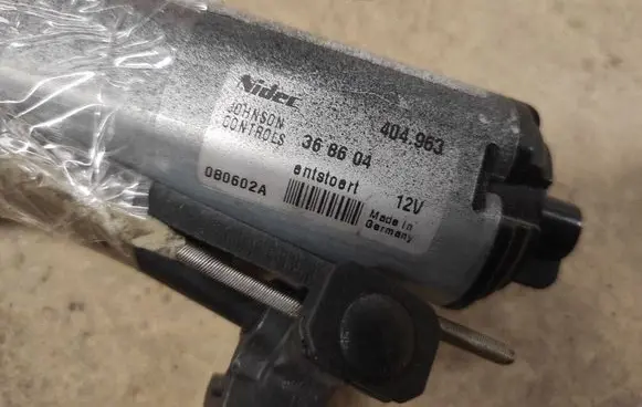 Land Rover Range Rover L322 Seat adjustment motor 404963 368604