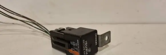 Isuzu Rodeo Coolant fan relay 8971254411
