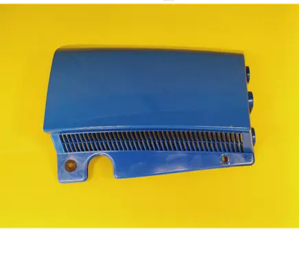 Rear/tail light trim molding