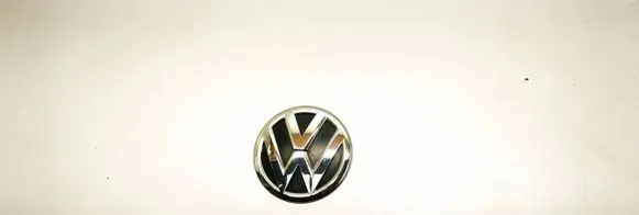 Volkswagen Touran II Manufacturer badge logo/emblem 1T0853630D