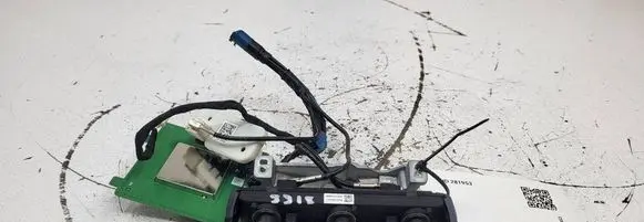 Tesla Model Y Windshield/windscreen camera 148195700B 107973400C A18105030301
