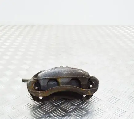 Nissan Leaf I (ZE0) Front brake caliper 