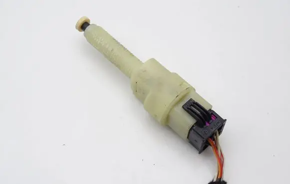 Audi A4 S4 B5 8D Brake pedal sensor switch 4A0945515A