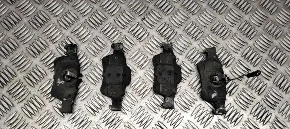 Mercedes-Benz E W212 Brake pads (rear) 