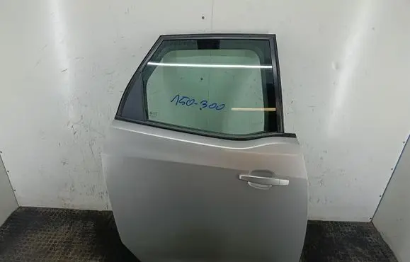 Opel Meriva B Rear door Z157
