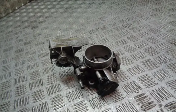 Opel Omega B2 Throttle valve position sensor 90411550